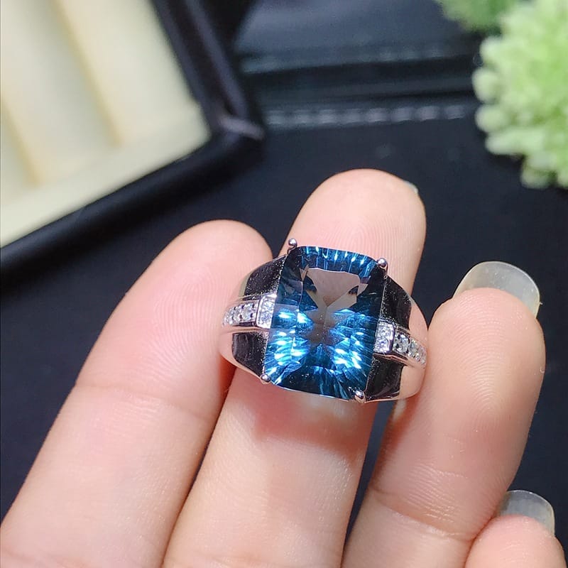 925 silver inlaid Topaz men's ring Topaz for boyfriend manufacturers receive orders one piece delivery