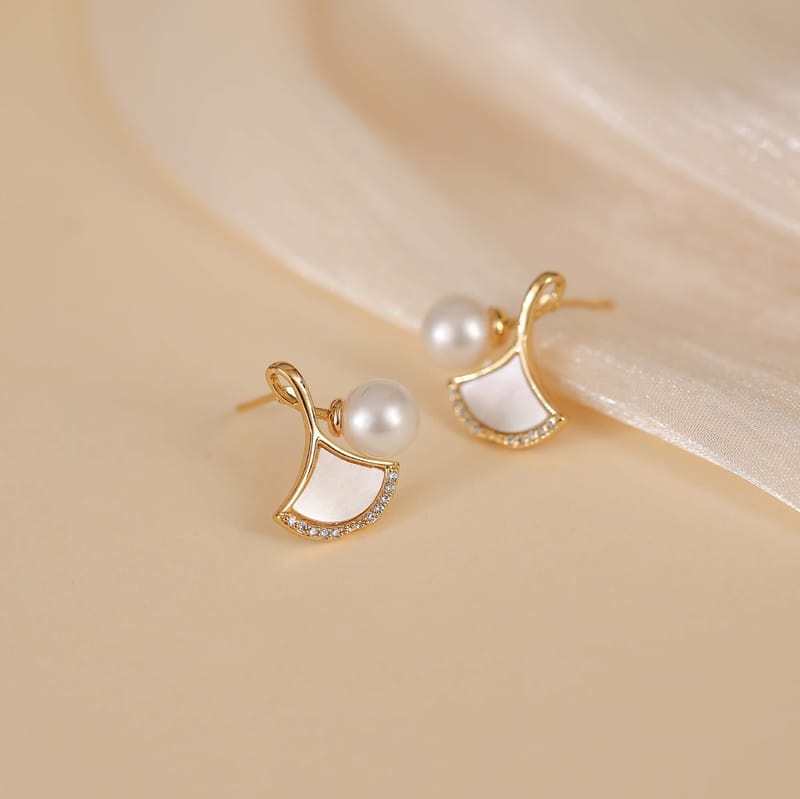 Natural Pearl Earrings Ginkgo Biloba Ear Studs High-grade Sensitive for commuter All-match French Niche Fan-shaped Design Real Gold Micro-inlay