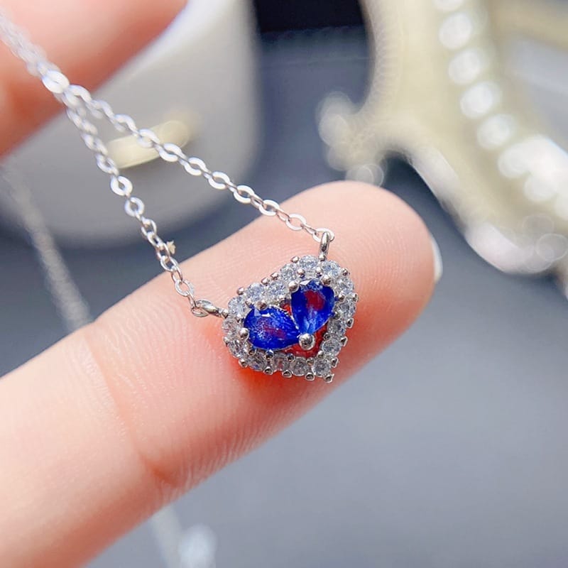 Fashionable natural sapphire pendant heart 3 * 4mm women's pendant necklace clavicle chain 925 silver wholesale