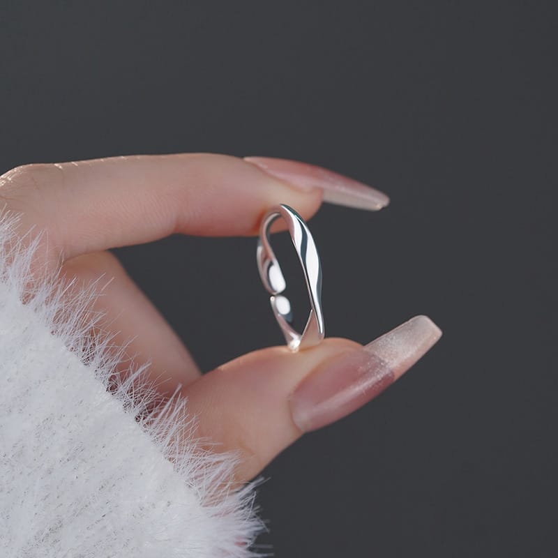 Po S999 Foot Silver Mobius Ring Very Simple Geometric Artistic Cold Temperament Niche Jewelry