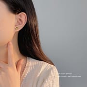 Po S999 Silver Fresh Gardenia Earrings Women's Elegant Elegant Light Luxury Advanced Sense Design Sense Earrings