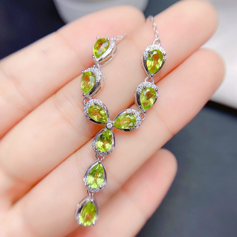 Fresh fashion natural olivine evening necklace 925 silver inlaid olivine women's clavicle necklace wholesale