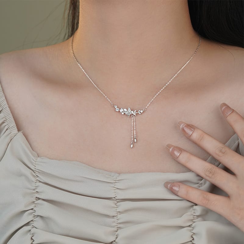 Po S999 Foot Silver Exquisite Butterfly Branches and Leaves Tassel Necklace Temperament All-match Niche Design Sweet Clavicle Chain