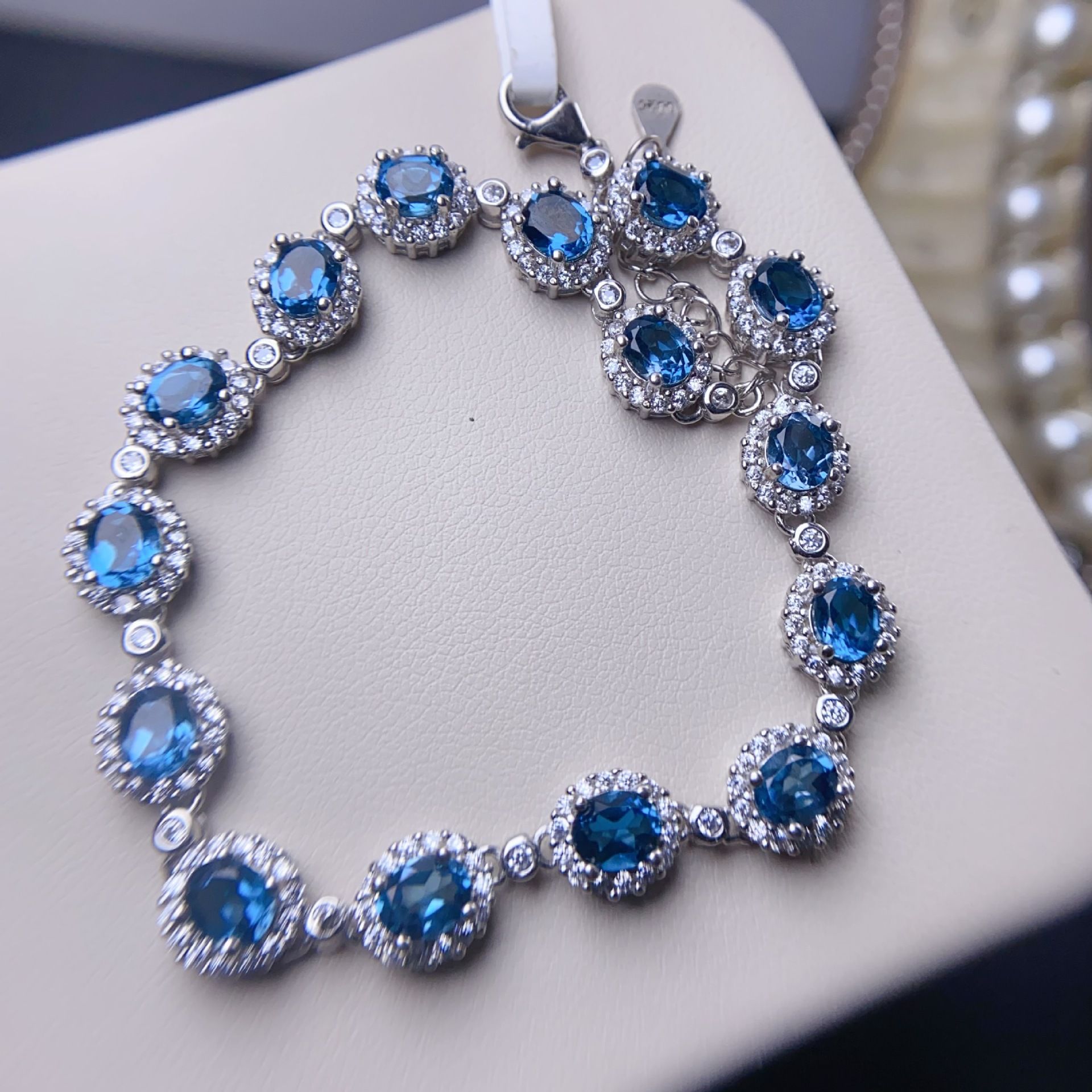 Natural London Blue Topaz bracelet 4 * 5mm fashion bracelet 925 silver London lantopa women's bracelet