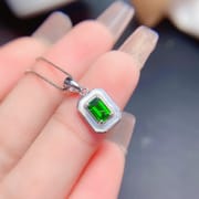Fashion new natural diopside pendant 4*6mm ladies pendant 925 silver live wholesale