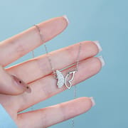 Po S999 Silver High-grade Butterfly Necklace Women's Niche Simple Elegant Instagram Style Light Luxury Clavicle Chain for Hair