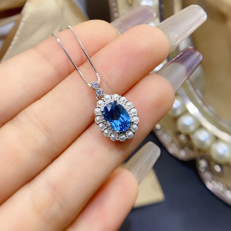 New natural London blue topaz pendant 6 * 8mm elegant clavicle chain 925 silver women's pendant 