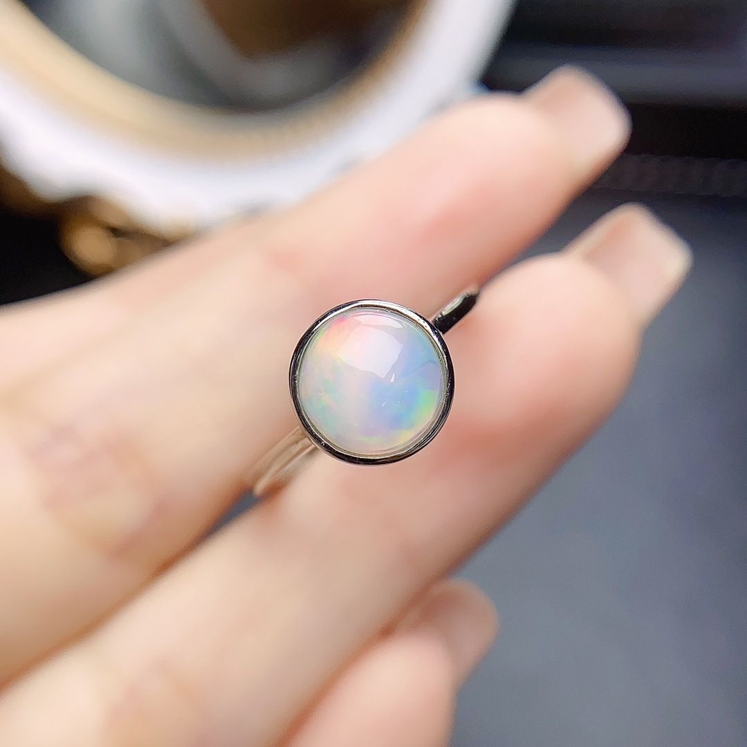 Factory wholesale explosions natural white opal ring S925 silver inlaid main stone 8*8 selling Europe and the United States a generation of hair