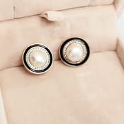 Natural Freshwater Pearl Earrings Black and White Large Round Buckle Zircon Earrings Small Chanel Style Personalized Fashion Earrings Earrings New Style
