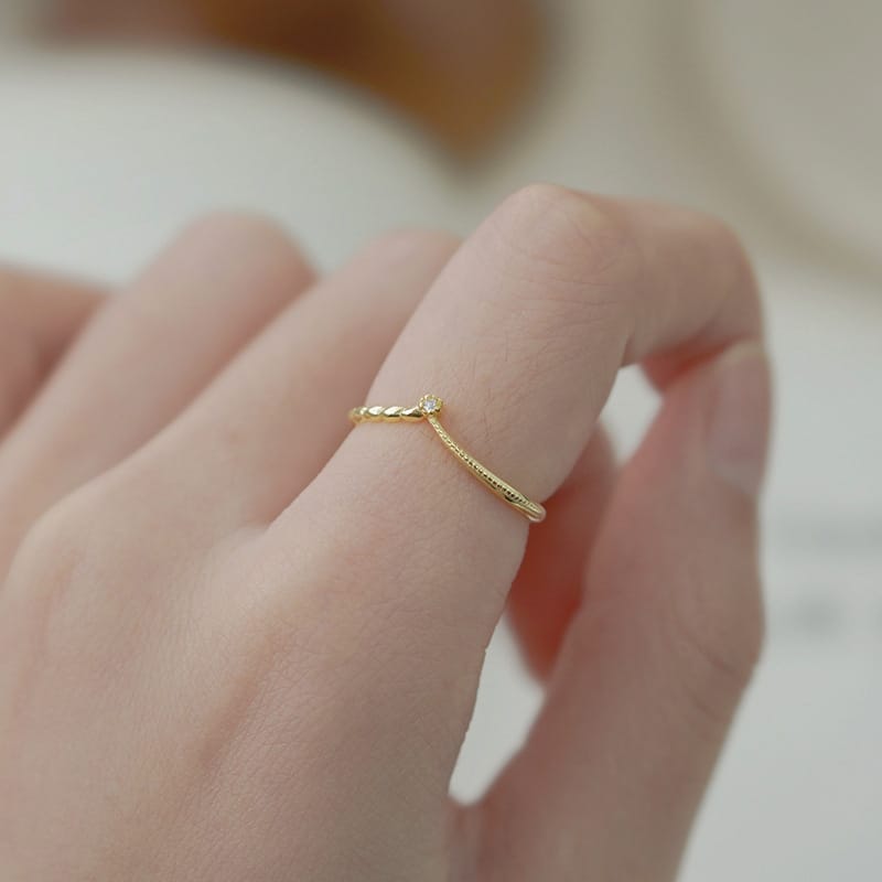 Sterling Silver s925 Micro-set Shining Zirconium V Ring Women's Wish Hot Sale Light Luxury Simple new Style