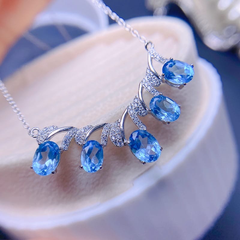 Simple luxury natural Topaz clavicle chain ladies necklace 925 silver ladies clavicle chain wholesale