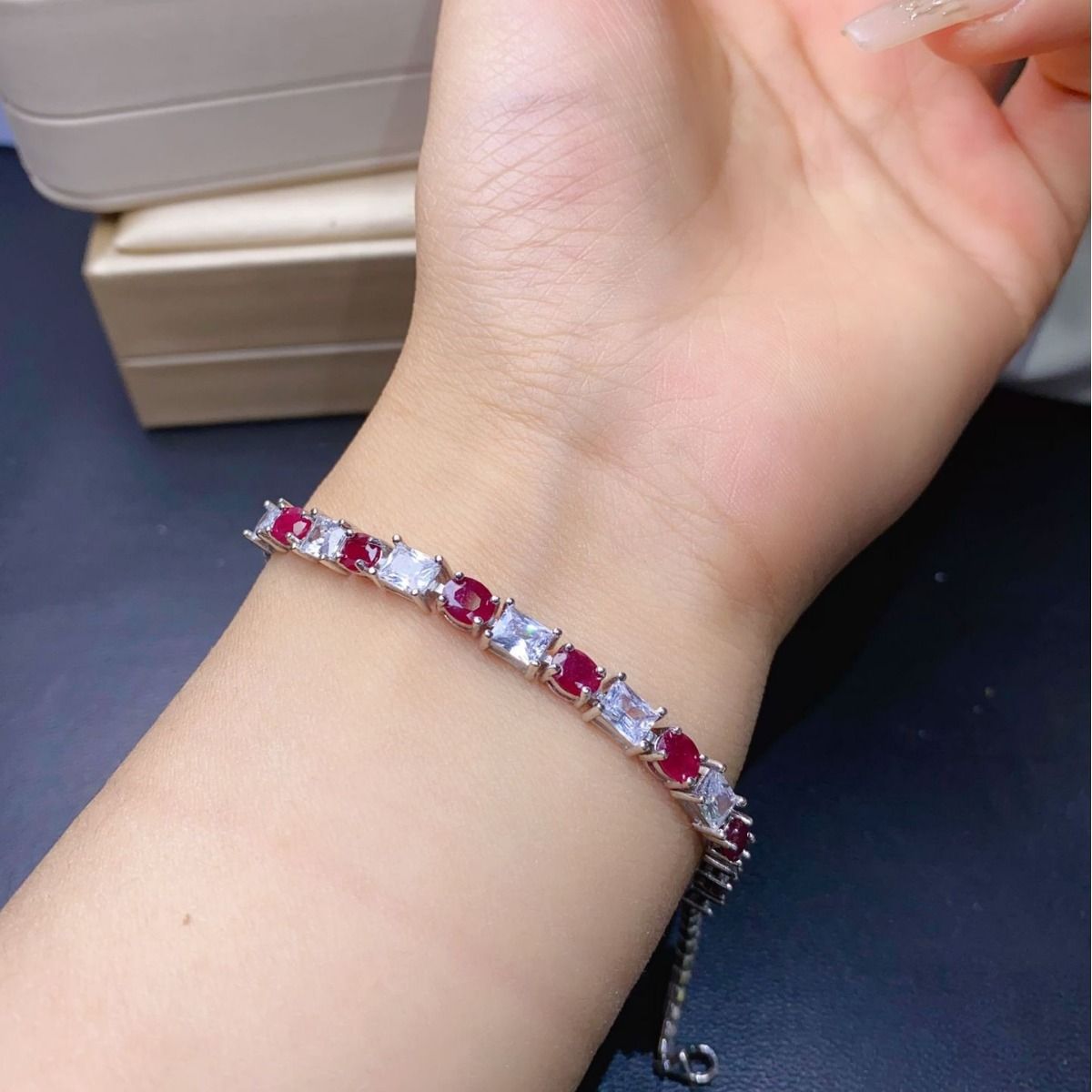 Laochu ruby bracelet 4 * 5mm 925 silver inlaid style beautiful ladies live supply