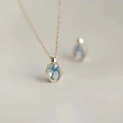 Simple natural aquamarini pendant 2 Karat clavicle chain pendant wholesale exquisite first-hand supply