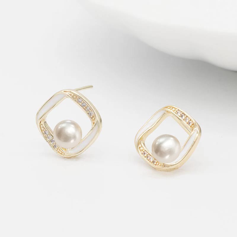 S925 Silver Needle Micro-inlaid Zircon Earrings Classic Geometric Diamond Freshwater Pearl Earrings Small Simple Internet Celebrant Earrings