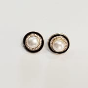 Natural Freshwater Pearl Earrings Black and White Large Round Buckle Zircon Earrings Small Chanel Style Personalized Fashion Earrings Earrings New Style