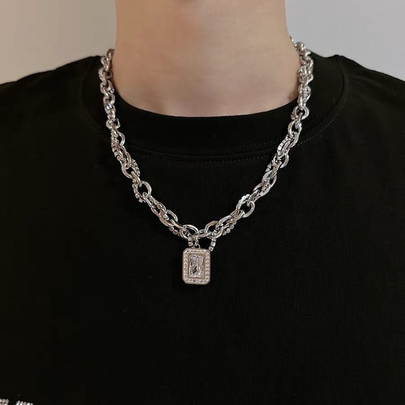 Cross zircon non-fading titanium steel necklace men's all-match high-end sense Cuban chain personality niche neck chain necklace