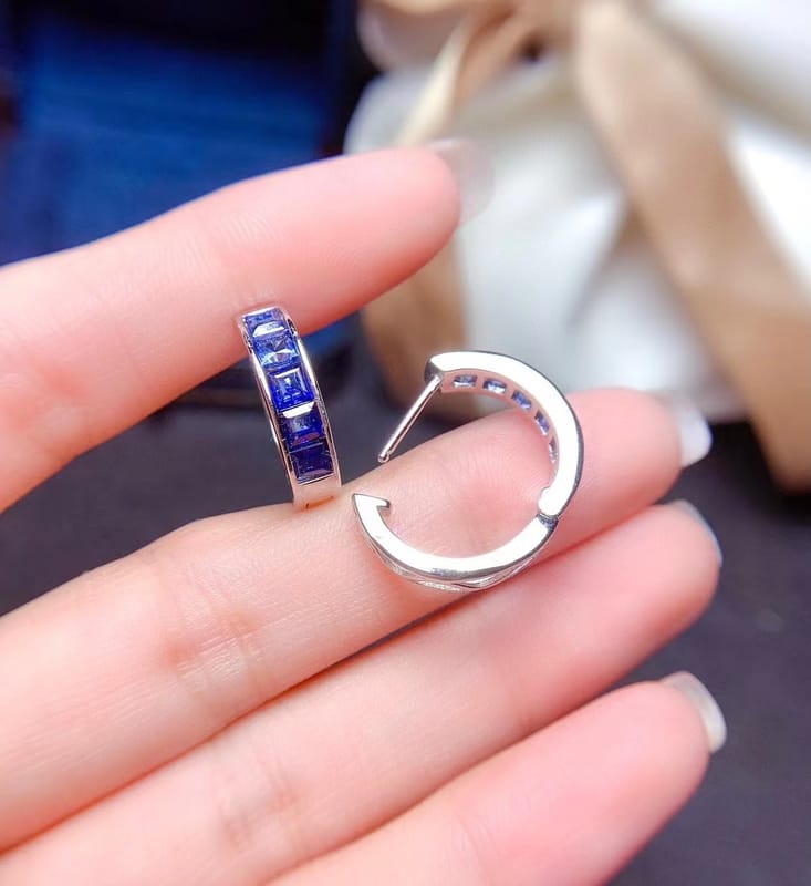 Natural Sapphire Ear Buckle 925 Silver Square Gemstone Fashion Design Color Treasure