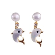 Natural freshwater mother-of-pearl dolphin pearl earrings playful age-reducing sweet girl earrings Joker ear jewelry