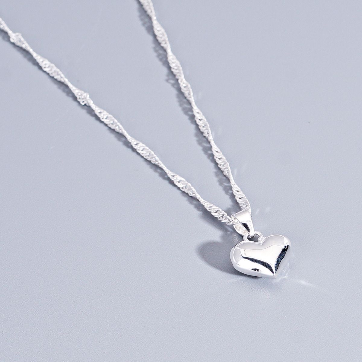 European and American Cross-border S925 Sterling Silver Love Chain Necklace Women's High-end Fashionable All-match Heart-shaped First Jewelry