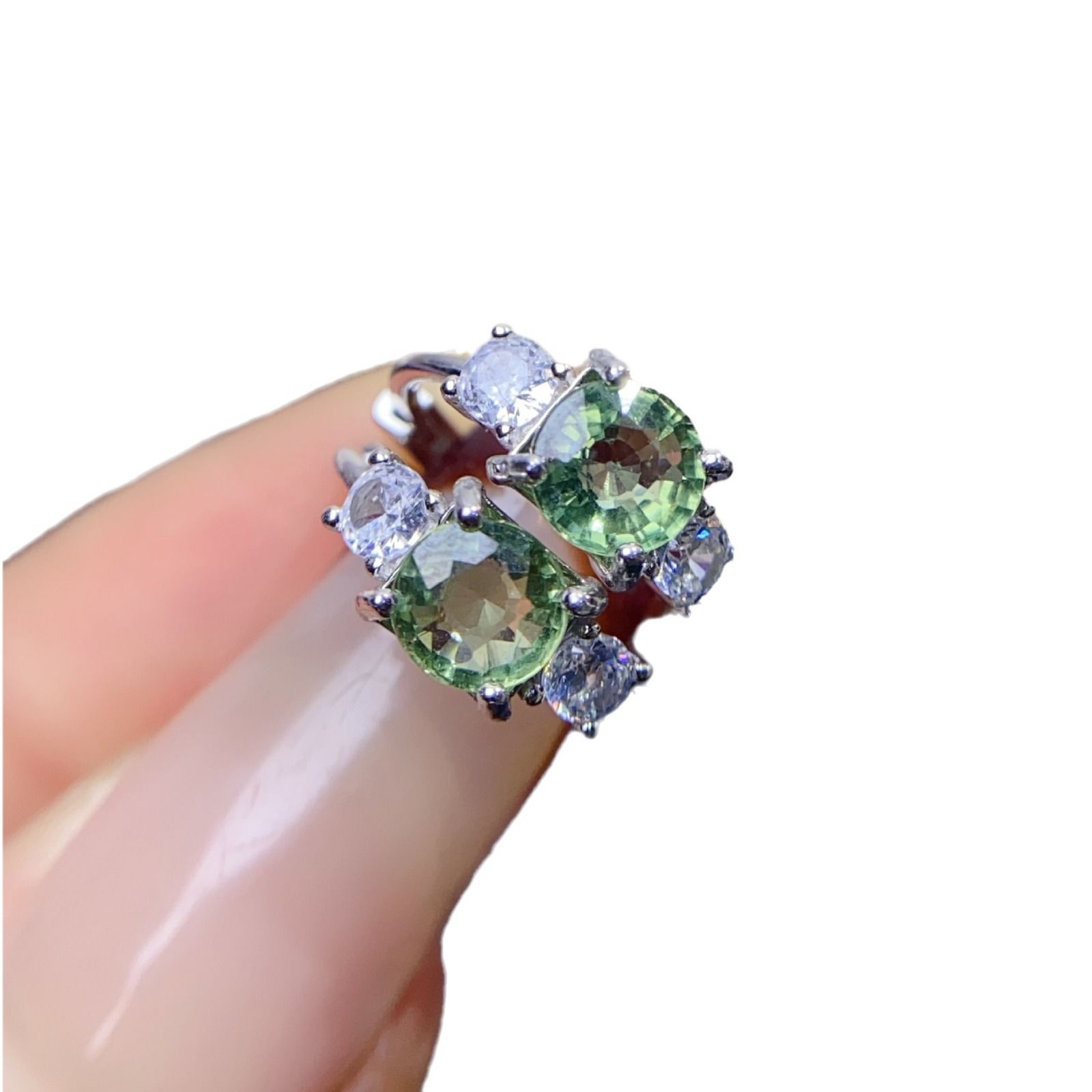 Jewelry live supply S925 Silver Women's earrings natural green sapphire earrings 5 * 5mm