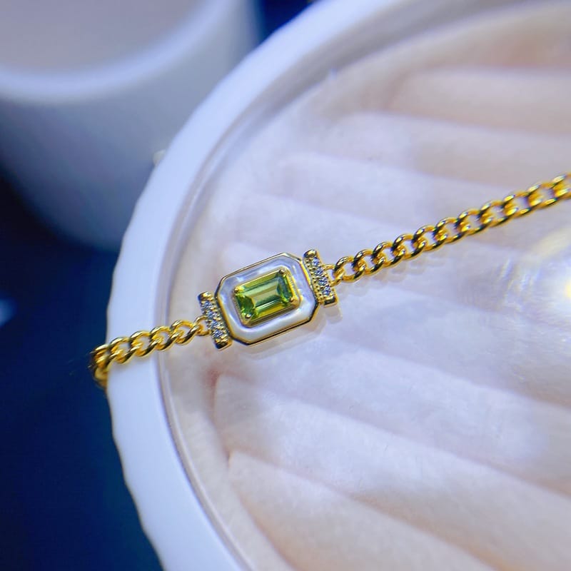 New natural olivine bracelet 925 silver inlaid gift wholesale light luxury simple design