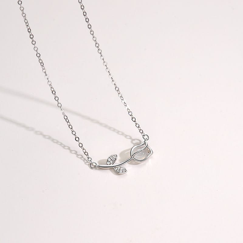 Po 999 Sterling Silver Tulip Necklace Women's 2022 New Summer Light Luxury Niche Clavicle Chain High-end New Style