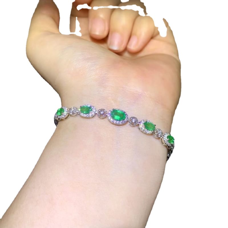 Natural emerald bracelet S925 silver inlaid main stone 4*6