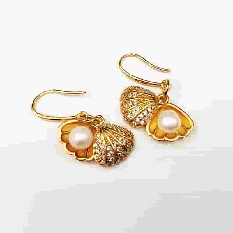 Natural Freshwater Pearl Earrings Opening and Capping Shell Set Zircon Pearl Earrings High Feeling Elegant Ear Hook s925 Silver Hook