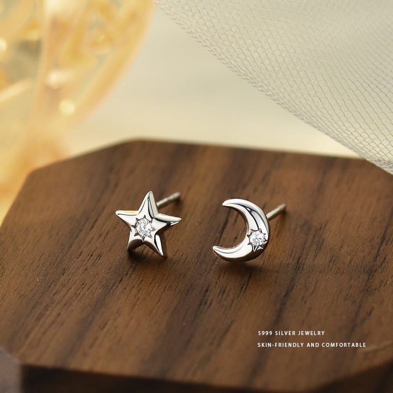 Bao S999 pure silver star moon earrings small exquisite all-match earrings light luxury high-grade sense niche design sense earrings