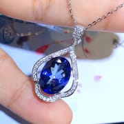 New tasanto pendant 925 silver inlaid Topaz light luxury elegant gift for girlfriend one-piece delivery