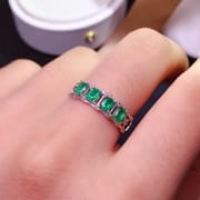 Emerald ring natural Columbia emerald ring 925 silver inlaid Emerald wholesale can be identified