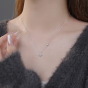 Po S999 Foot Silver Four Mans Star Necklace Elegant Light Luxury Design Elegant Artistic Gentle Niche Clavicle Chain