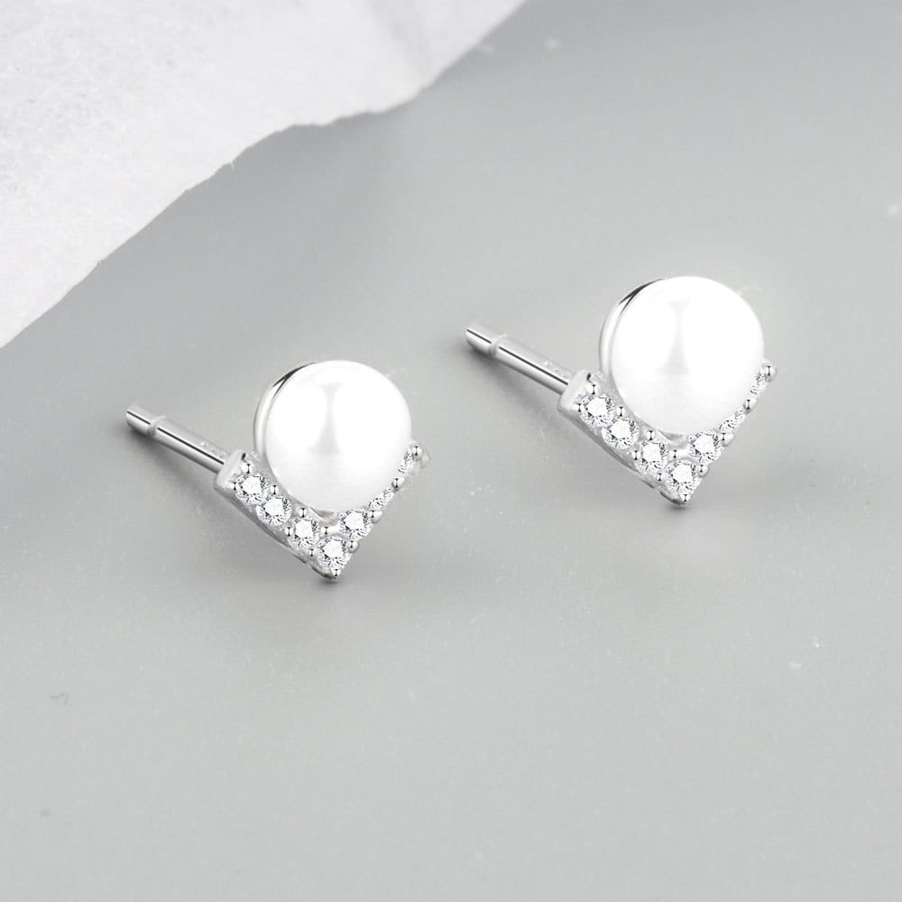 Natural Freshwater Pearl Earrings Retro Diamond-studded Small Chanel Style Elegant Letter V Design Sense Light Luxury Advanced Sense Earrings