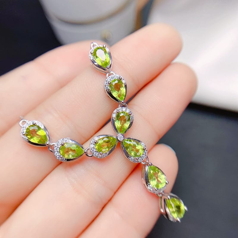 Fresh fashion natural olivine evening necklace 925 silver inlaid olivine women's clavicle necklace wholesale