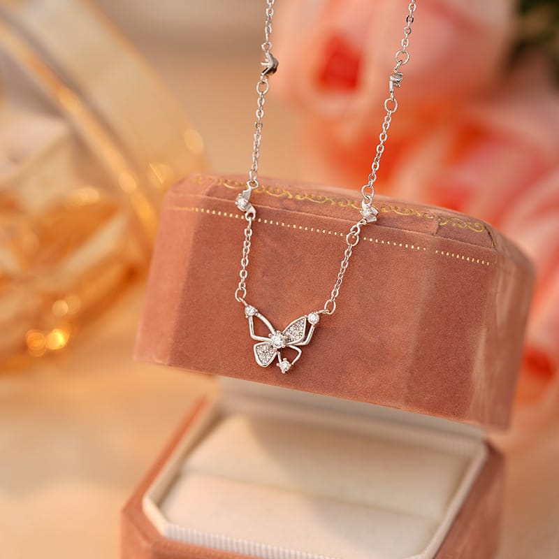 S999 pure silver small fresh hollow butterfly necklace sweet literary hundred tower temperament sweet clavicle chain 