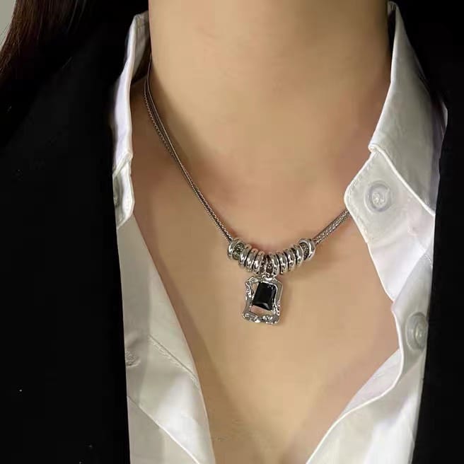 Cross zircon non-fading titanium steel necklace men's all-match high-end sense Cuban chain personality niche neck chain necklace