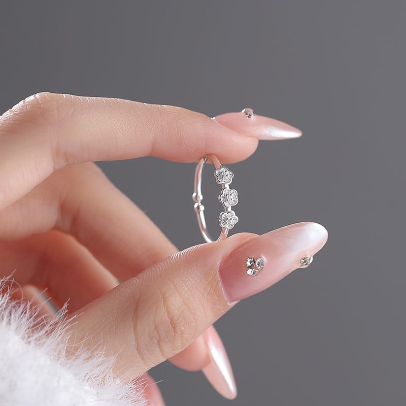 Po S999 Silver Sweet Three Plum Blossom Ring Women's Fresh High Temperament Girls Send Girlfriend Ring for Hair