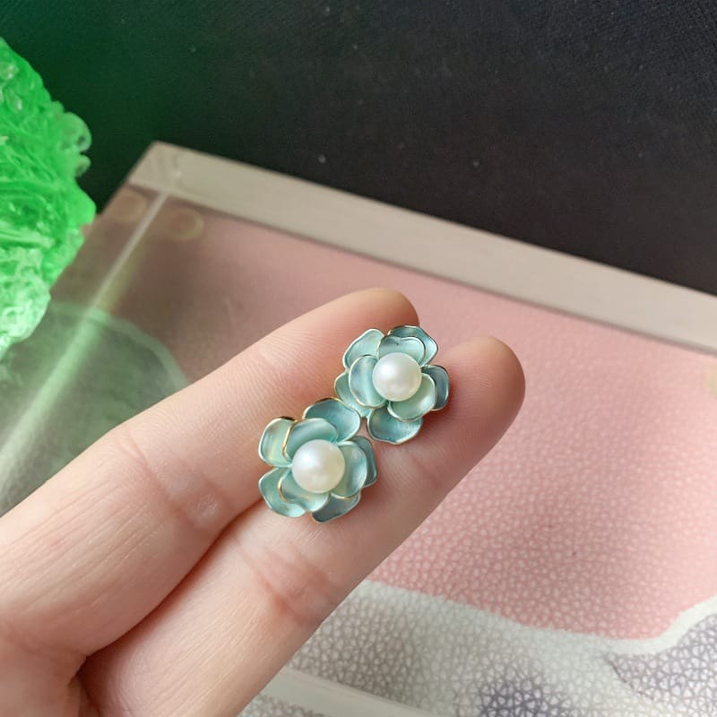 Natural Freshwater Pearl Earrings Sweet Fresh Green Camellia Pearl Earrings Light Luxury High-end Internet Celebrity Earrings