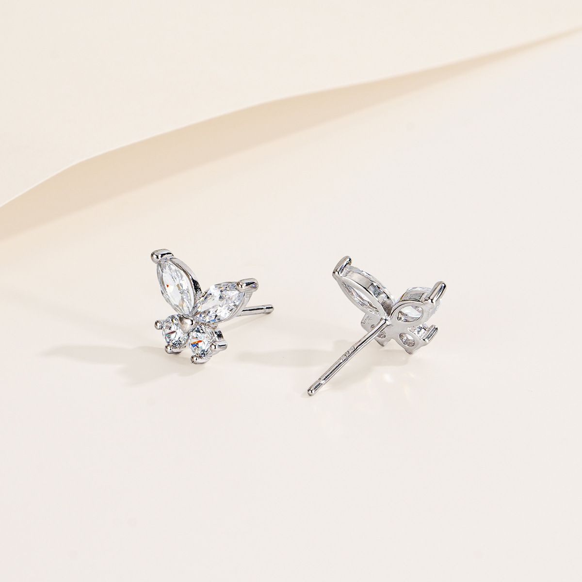 S925 Sterling Silver Butterfly Earrings Light Luxury Simple Love Insert Flash Zirconium All-match Earrings Cross-border New