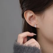 Po S999 Foot Silver Asymmetric Leaf Earrings Fresh Mori Style Niche Exquisite Raising Ear Holes Han Feng Earrings for Hair