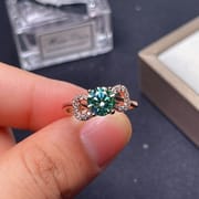 1 karat Green Mosang Diamond Women's Ring GRA Certificate Black Card Waist Code 925 Silver Plated Platinum