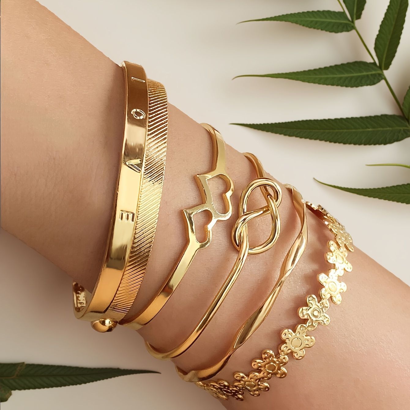 European and American fashion new personality fashion embossed twist geometric multi-layer stacked bracelet 10-piece set of decorations wholesale
