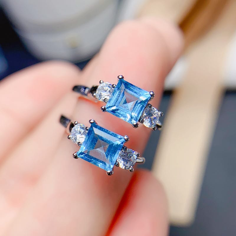 Natural Topaz Earrings 925 Silver Japanese and Korean Internet Celebrity Light Luxury Super Flash Topaz Earrings Over-tested Wholesale
