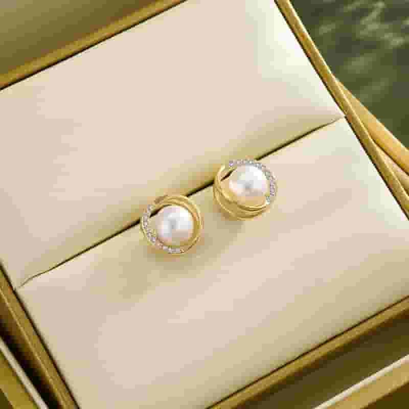 Natural Freshwater Pearl Earrings S925 Silver Needle Hollow Round Micro-inlaid Zircon Earrings Light Luxury Niche Earrings