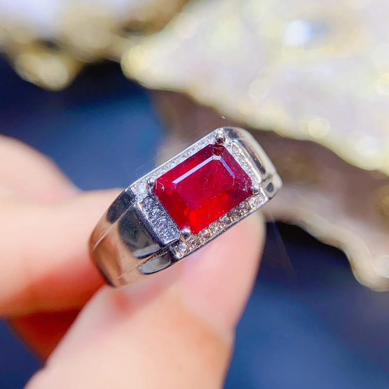 Natural New heated Ruby men's ring small star anise 6 * 8mm 925 silver ring