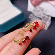 New Garnet ear buckle 925 silver inlaid Garnet women's ear buckle Garnet women's ear studs