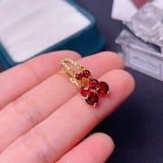 New Garnet ear buckle 925 silver inlaid Garnet women's ear buckle Garnet women's ear studs
