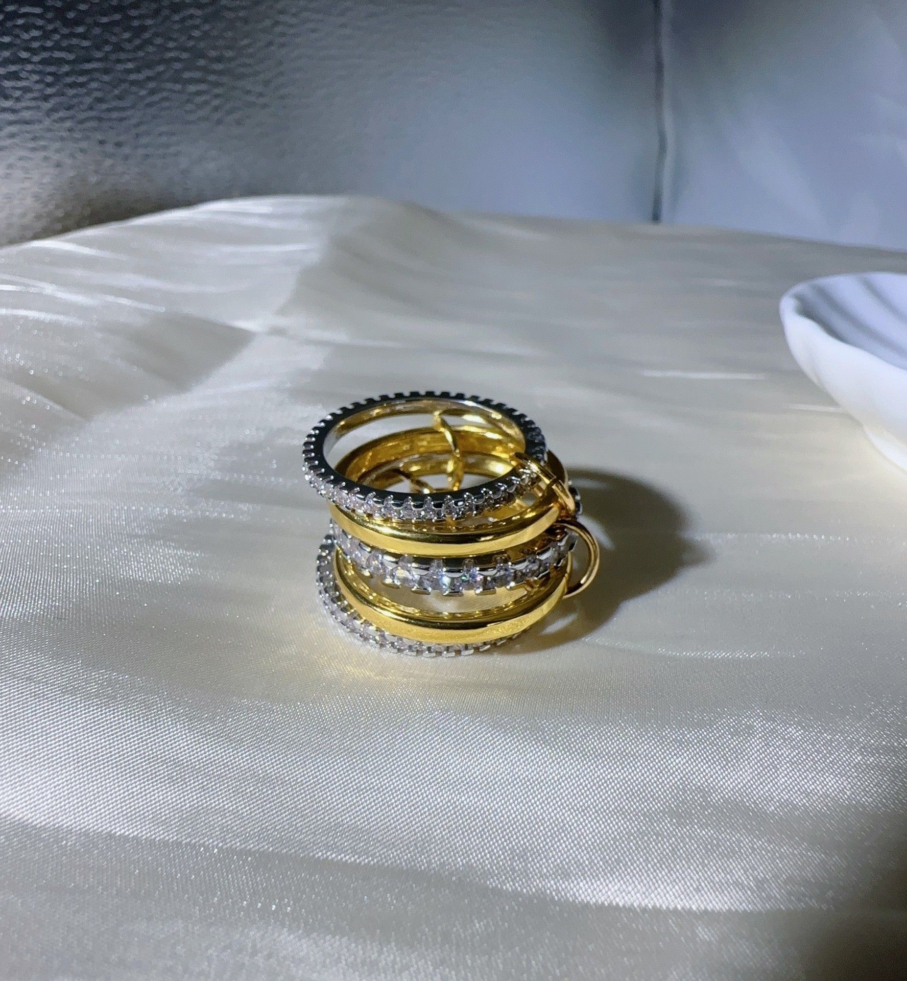 Cross-border explosions stainless steel ring interlocking full diamond zircon ring two-color multi-element new cross-border explosives