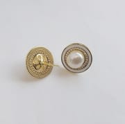 Natural Freshwater Pearl Earrings Black and White Large Round Buckle Zircon Earrings Small Chanel Style Personalized Fashion Earrings Earrings New Style