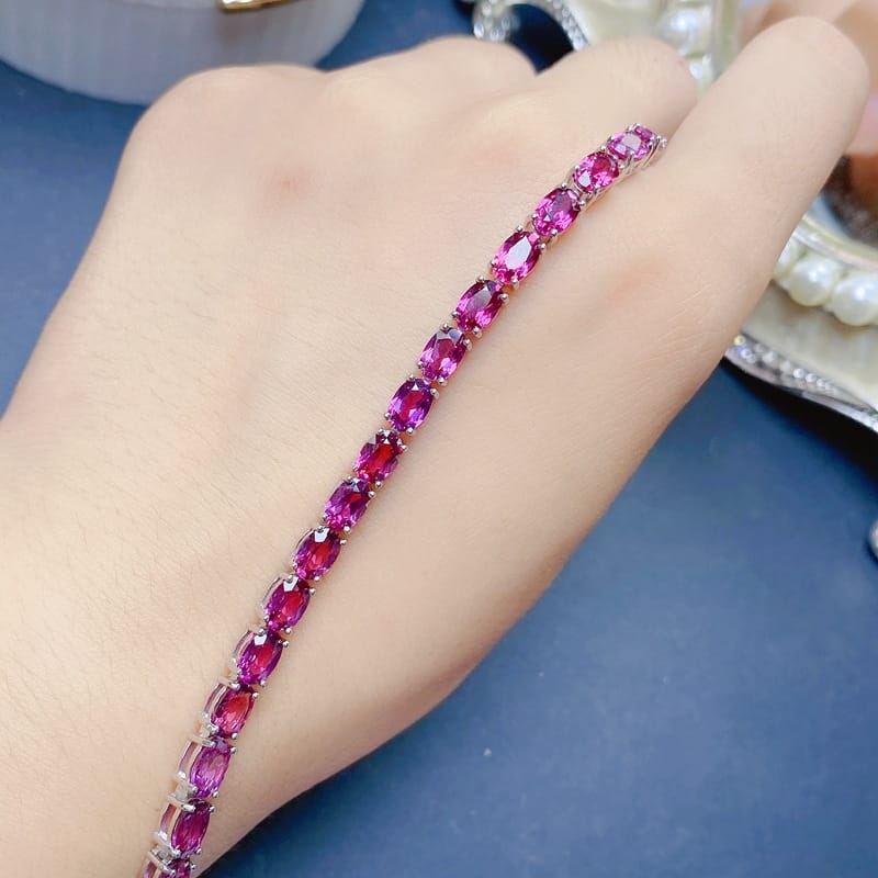 Natural magnesium aluminum garnet bracelet women 925 silver 4 * 6mm garnet bracelet gift colorful treasure wholesale